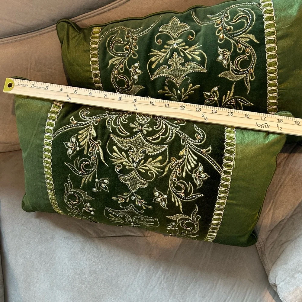 Pier 1 Green Velvet and Satin Like Sequin and Beaded Pillow Set